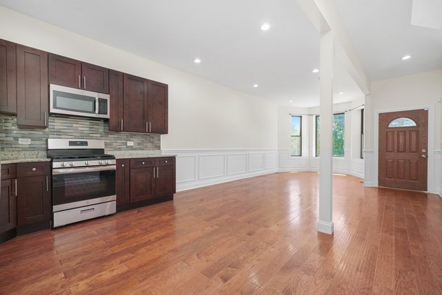3912 W Congress Parkway
