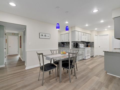 Tiny photo for 2043 Spring Green Drive, Wheaton, IL 60189 (MLS # 12564327)