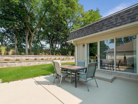 Tiny photo for 2043 Spring Green Drive, Wheaton, IL 60189 (MLS # 12564327)