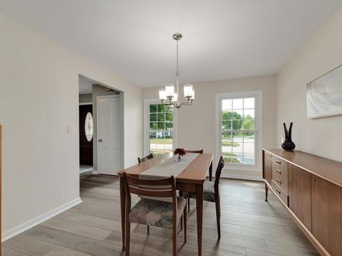 Tiny photo for 2043 Spring Green Drive, Wheaton, IL 60189 (MLS # 12564327)