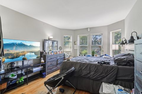 Tiny photo for 5621 N Spaulding Avenue #3S, Chicago, IL 60659 (MLS # 12508414)