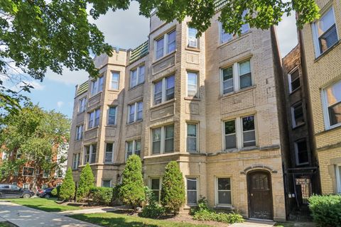 Tiny photo for 5621 N Spaulding Avenue #3S, Chicago, IL 60659 (MLS # 12508414)