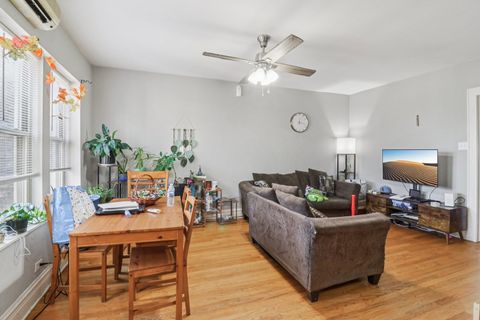 Tiny photo for 5621 N Spaulding Avenue #3S, Chicago, IL 60659 (MLS # 12508414)