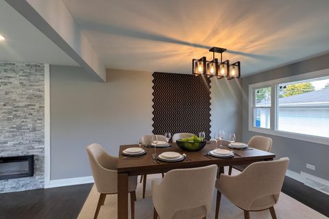 Tiny photo for 7822 W 99th Place, Palos Hills, IL 60465 (MLS # 12504105)