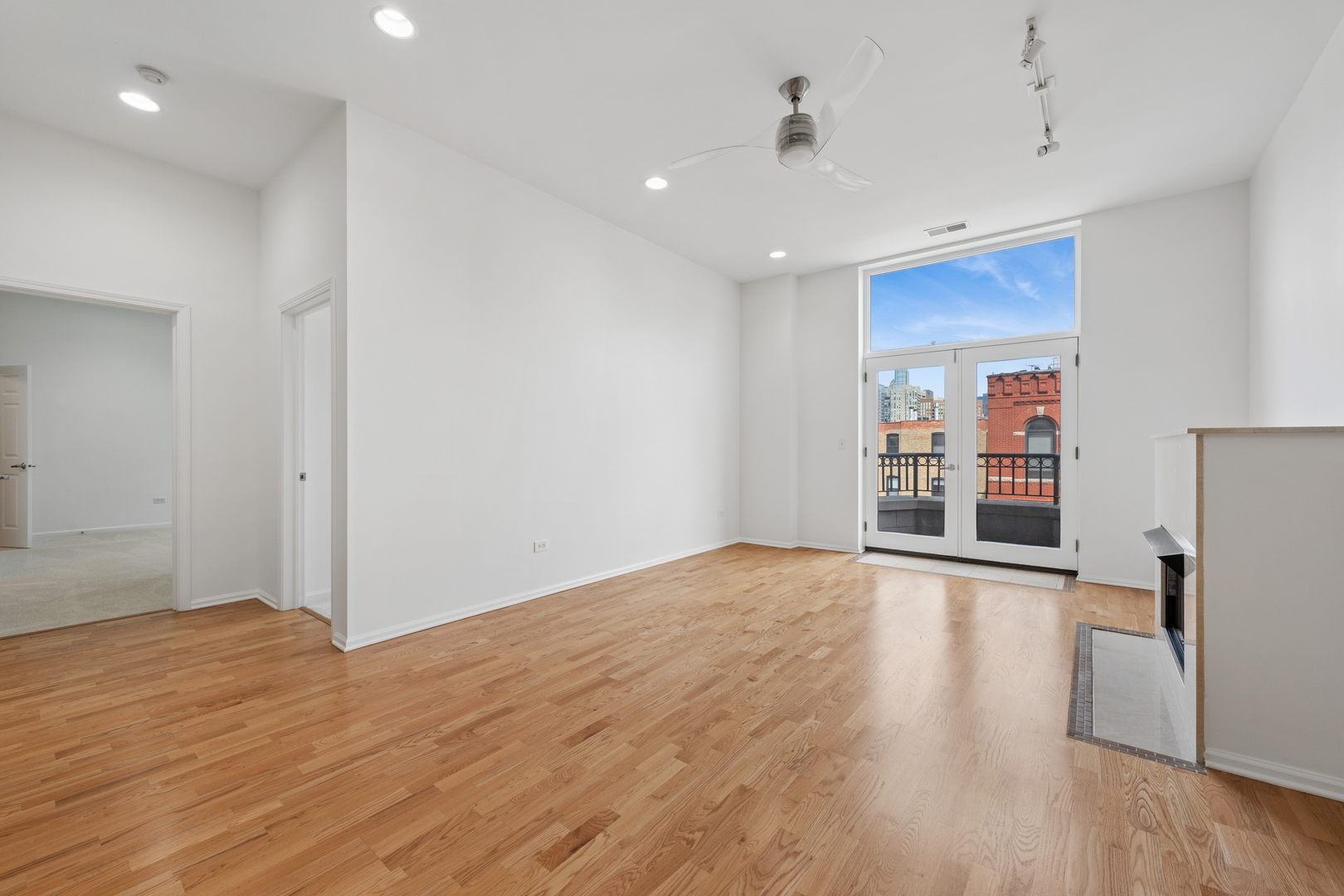 520 N Halsted Street 608