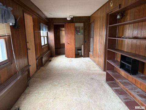 Tiny photo for 501 S WASHINGTON Street, Duquoin, IL 62832 (MLS # QC4267889)