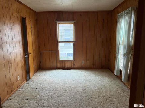 Tiny photo for 501 S WASHINGTON Street, Duquoin, IL 62832 (MLS # QC4267889)