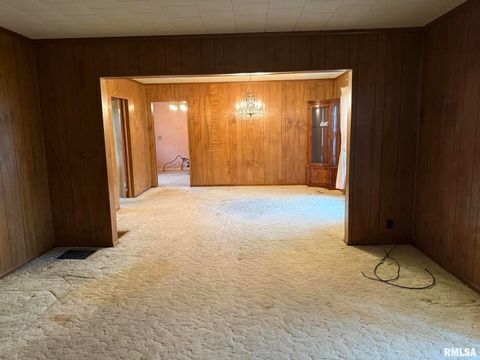 Tiny photo for 501 S WASHINGTON Street, Duquoin, IL 62832 (MLS # QC4267889)