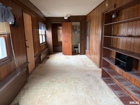 Tiny photo for 501 S WASHINGTON Street, Duquoin, IL 62832 (MLS # QC4267889)