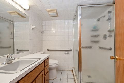 Tiny photo for 2820 W 100th Place, Evergreen Park, IL 60805 (MLS # 12367127)