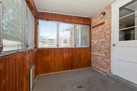 Tiny photo for 2820 W 100th Place, Evergreen Park, IL 60805 (MLS # 12367127)