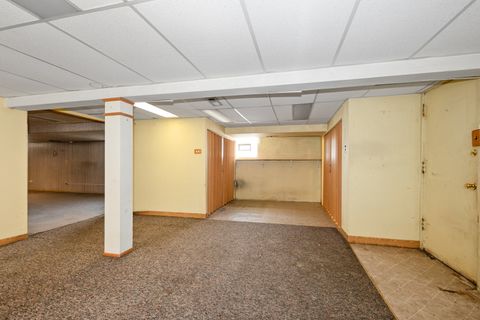 Tiny photo for 2820 W 100th Place, Evergreen Park, IL 60805 (MLS # 12367127)