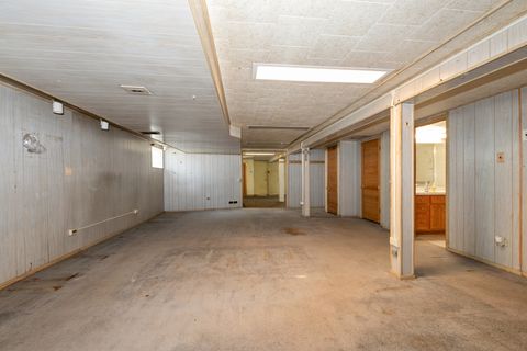 Tiny photo for 2820 W 100th Place, Evergreen Park, IL 60805 (MLS # 12367127)