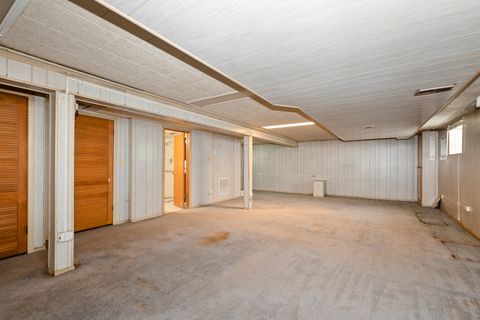 Tiny photo for 2820 W 100th Place, Evergreen Park, IL 60805 (MLS # 12367127)