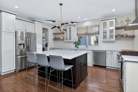 Tiny photo for 215 7th Street, Downers Grove, IL 60515 (MLS # 12547194)