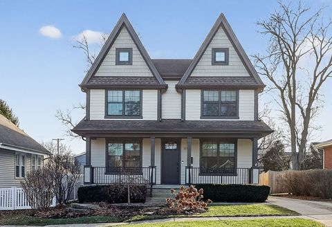 Tiny photo for 215 7th Street, Downers Grove, IL 60515 (MLS # 12547194)