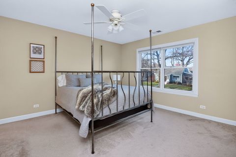 Tiny photo for 215 7th Street, Downers Grove, IL 60515 (MLS # 12547194)