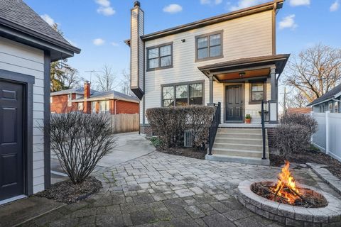 Tiny photo for 215 7th Street, Downers Grove, IL 60515 (MLS # 12547194)