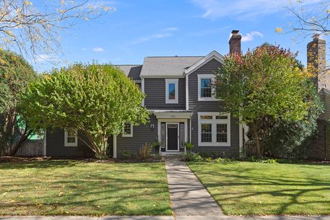 970 Mount Vernon Drive Grayslake IL 60030