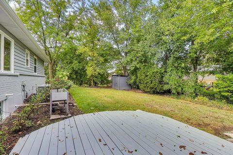 Tiny photo for 1422 E Dorothy Drive, Palatine, IL 60074 (MLS # 12490296)
