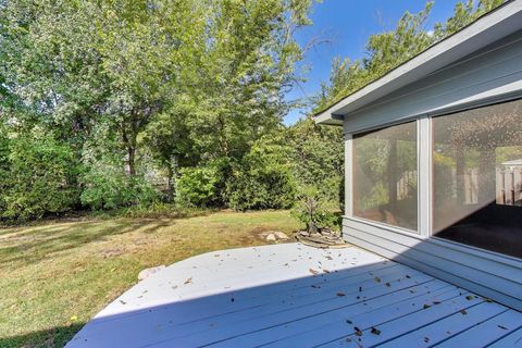 Tiny photo for 1422 E Dorothy Drive, Palatine, IL 60074 (MLS # 12490296)