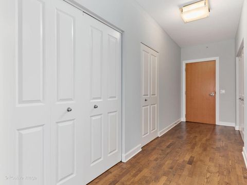 Tiny photo for 100 E 14th Street #1502, Chicago, IL 60605 (MLS # 12531806)