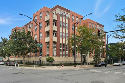 Photo of 3550 W Montrose Avenue #107, Chicago, IL 60618 (MLS # 12484140)