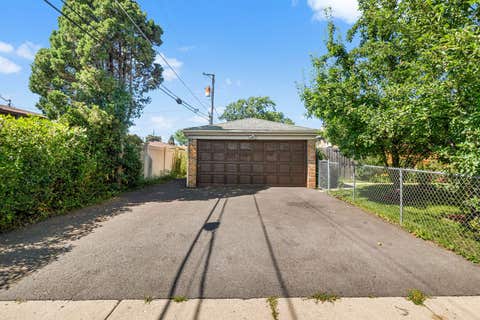 Tiny photo for 2196 Spruce Avenue, Des Plaines, IL 60018 (MLS # 12687508)