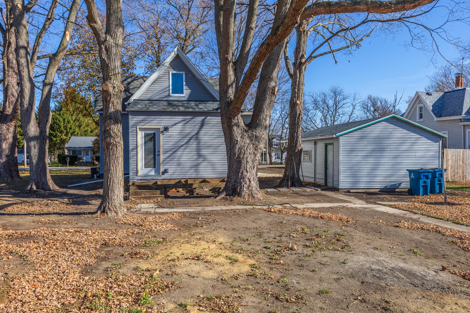 Stanford, Illinois 61774, United States, 3 Bedrooms Bedrooms, ,3 BathroomsBathrooms,Residential,Active,243513