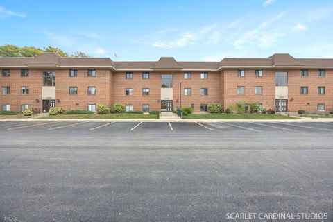 Tiny photo for 2315 S Main Street #1B, Lombard, IL 60148 (MLS # 12474350)