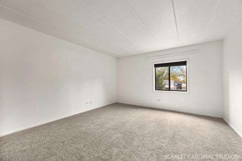 Tiny photo for 2315 S Main Street #1B, Lombard, IL 60148 (MLS # 12474350)