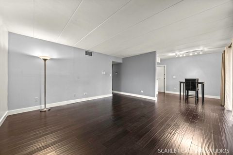 Tiny photo for 2315 S Main Street #1B, Lombard, IL 60148 (MLS # 12474350)