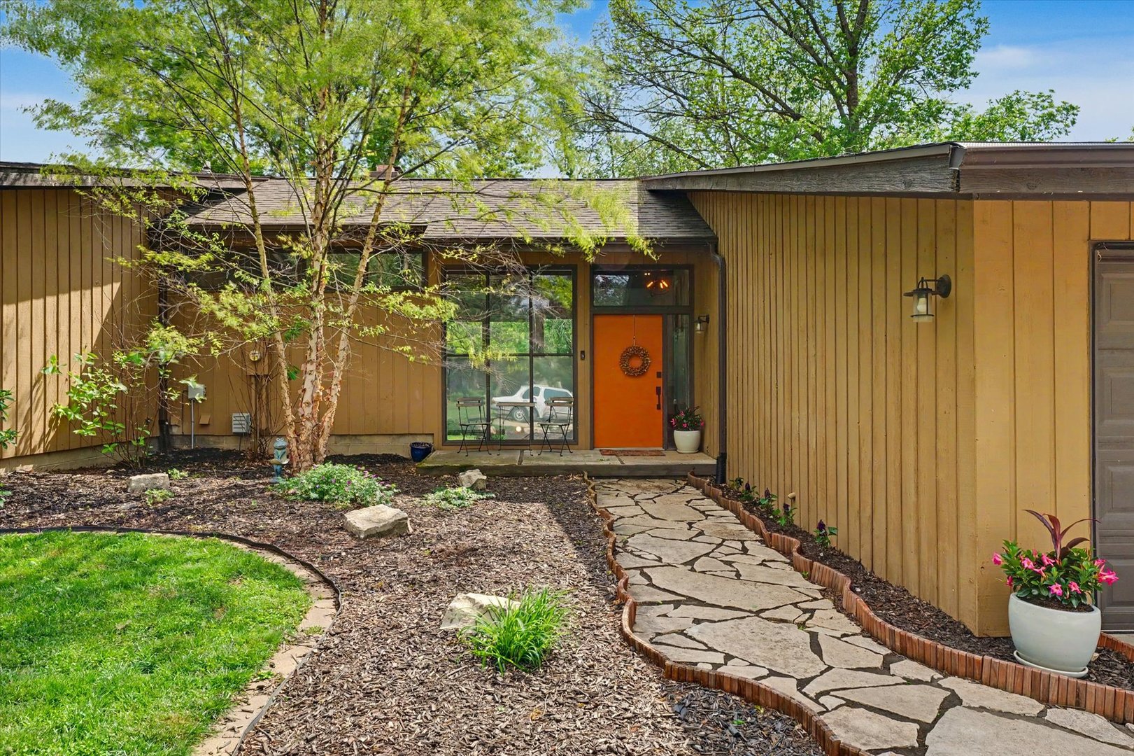 1010 Parkview Drive
