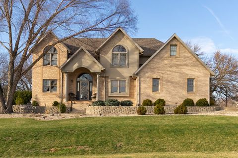 Photo of 100 Willow Trail, Spring Valley, IL 61362 (MLS # 12593168)
