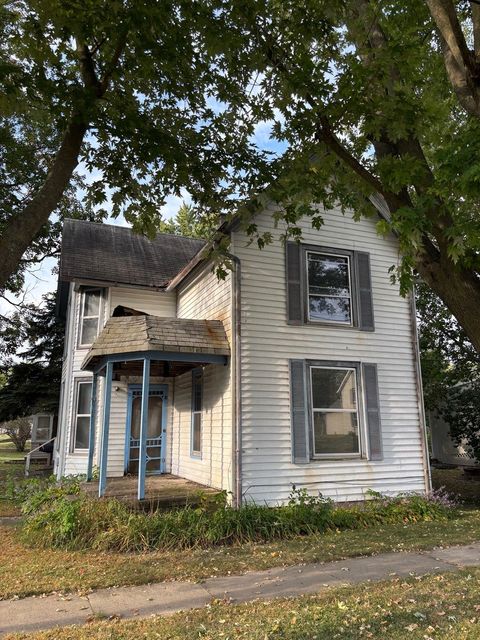 Tiny photo for 301 S Grape Street, Morrison, IL 61270 (MLS # 12386304)