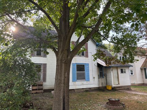 Tiny photo for 301 S Grape Street, Morrison, IL 61270 (MLS # 12386304)
