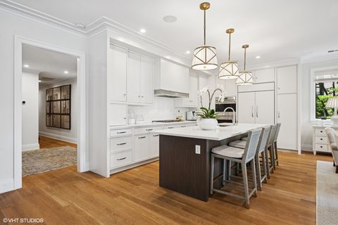Tiny photo for 454 W Barry Avenue #1, Chicago, IL 60657 (MLS # 12437281)