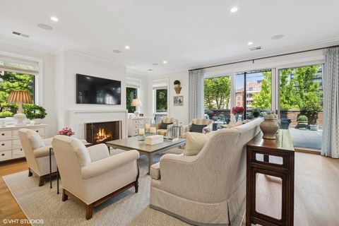 Tiny photo for 454 W Barry Avenue #1, Chicago, IL 60657 (MLS # 12437281)