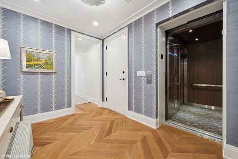 Tiny photo for 454 W Barry Avenue #1, Chicago, IL 60657 (MLS # 12437281)