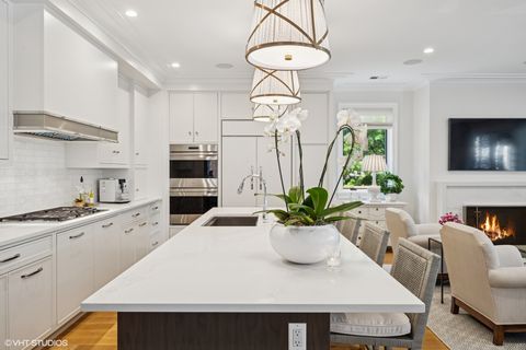 Tiny photo for 454 W Barry Avenue #1, Chicago, IL 60657 (MLS # 12437281)
