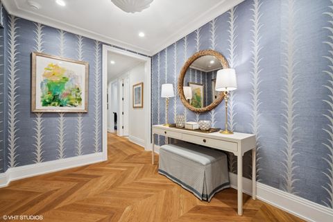 Tiny photo for 454 W Barry Avenue #1, Chicago, IL 60657 (MLS # 12437281)