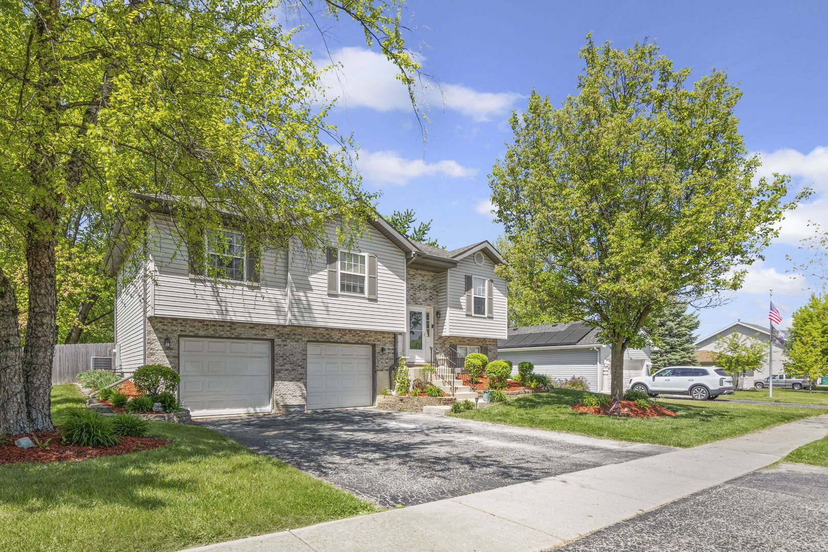 895 Meadowbrook Road