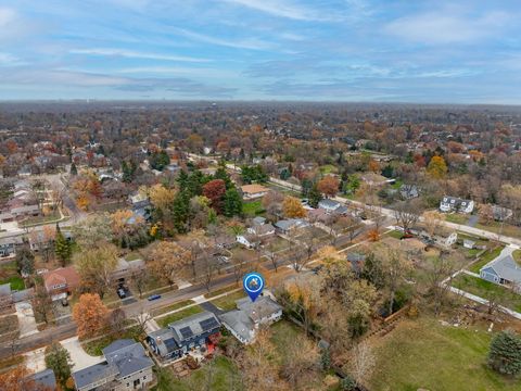 Tiny photo for 1431 62nd Street, Downers Grove, IL 60516 (MLS # 12490414)