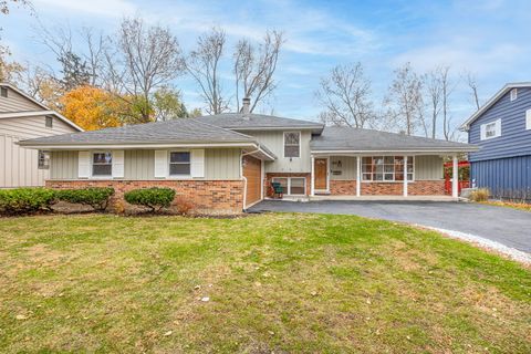 Photo of 1431 62nd Street, Downers Grove, IL 60516 (MLS # 12490414)