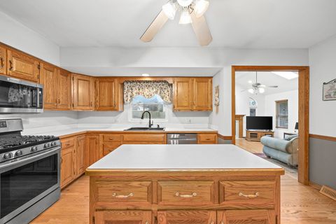 Tiny photo for 1431 62nd Street, Downers Grove, IL 60516 (MLS # 12490414)