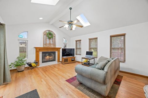 Tiny photo for 1431 62nd Street, Downers Grove, IL 60516 (MLS # 12490414)