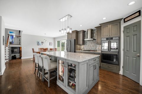 Tiny photo for 9001 POPLAR Street, Tinley Park, IL 60487 (MLS # 12558352)