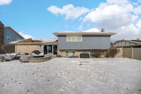 Tiny photo for 9001 POPLAR Street, Tinley Park, IL 60487 (MLS # 12558352)