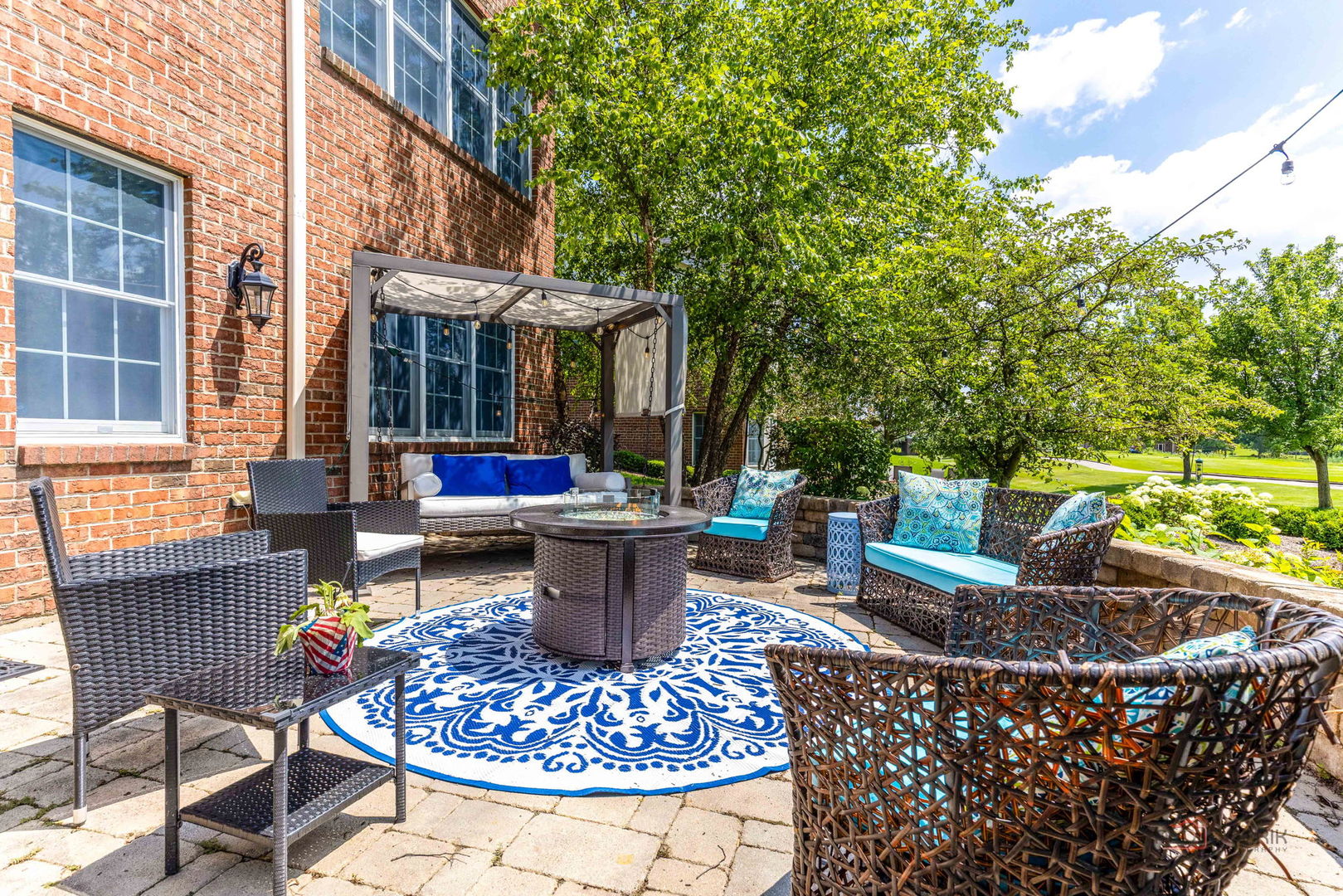 Exceptional golf course living in Hawthorn Woods Country Club! Perfect – image 50