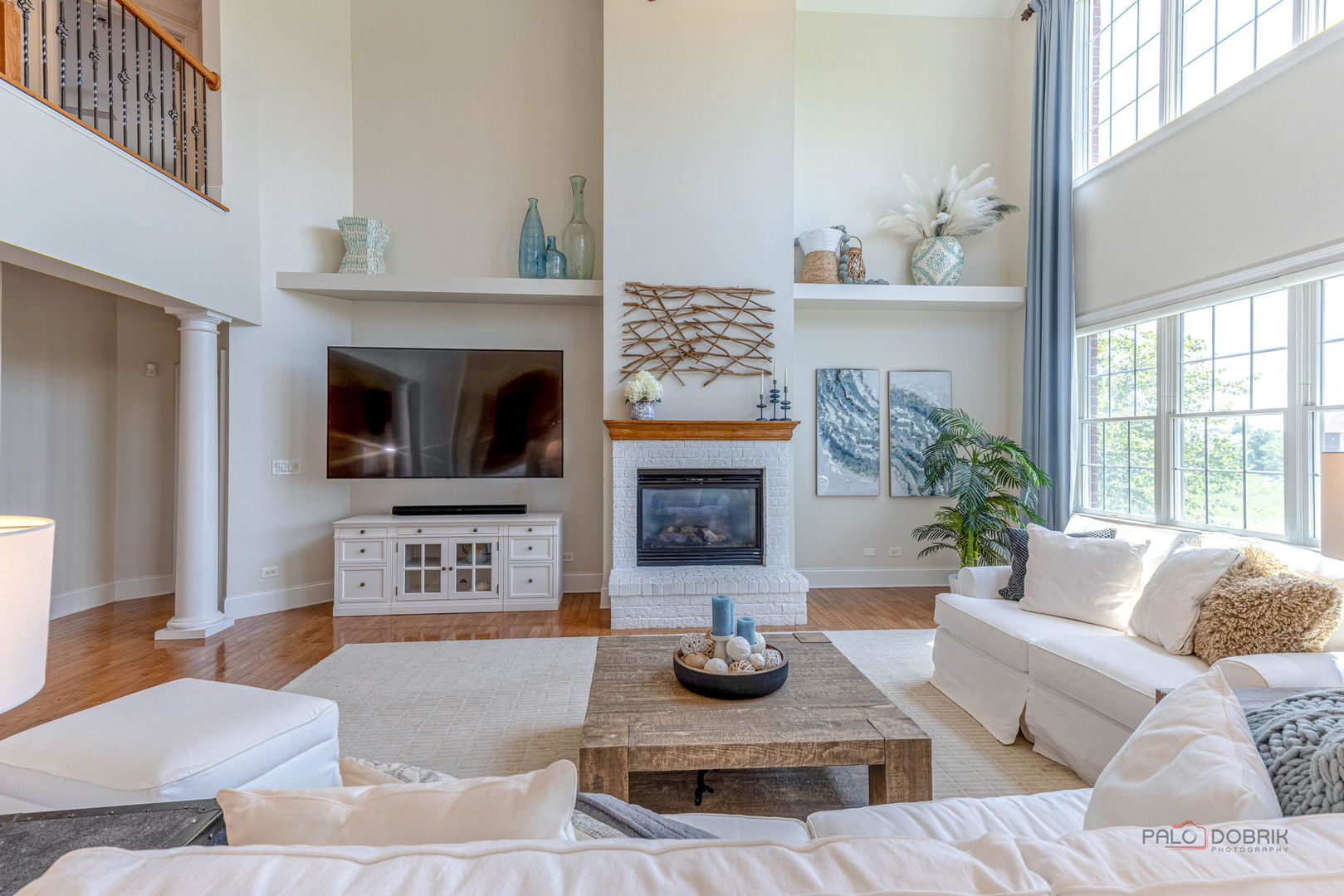 Exceptional golf course living in Hawthorn Woods Country Club! Perfect – image 14